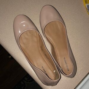 Baby pink flats!